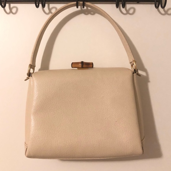 Vintage Gucci Beige Convertible Leather Crossbody Handbag with extra Beige Knob - Picture 2 of 16